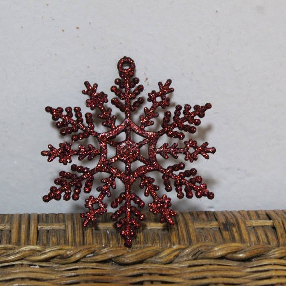 Vickerman Burgundy Snowflake Ornament. Sz. 4". 24 count. - Picture 2 of 6
